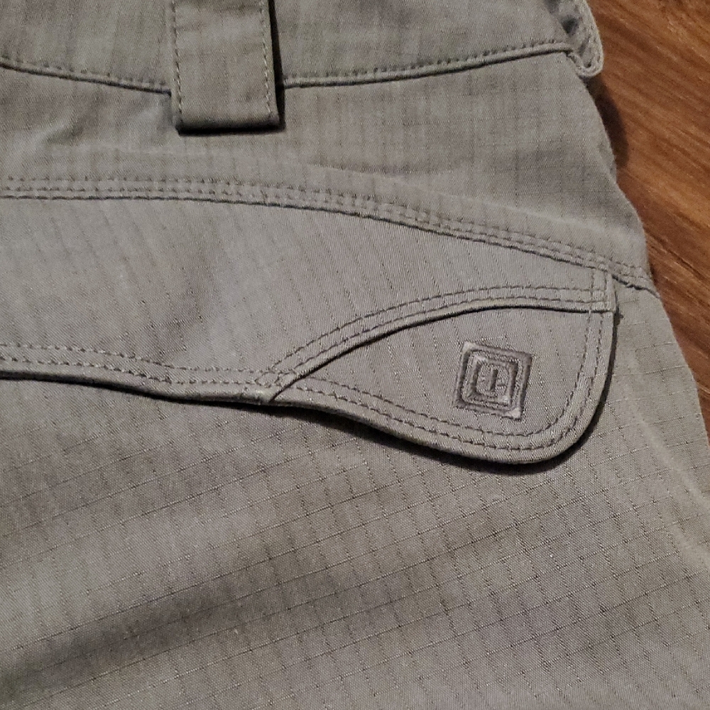 Womens 5.11 Gray Cargo Pants with Multiple Utility Pockets - Picture 9 of 13